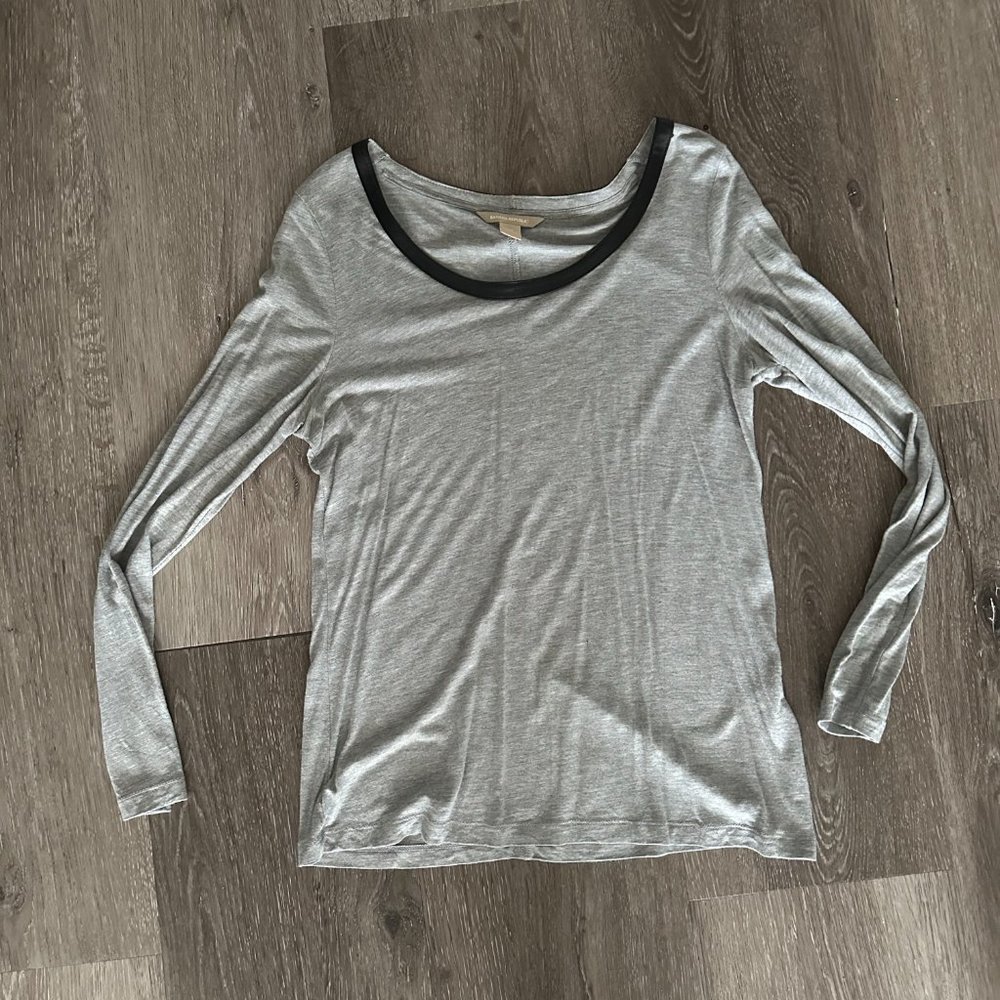 BANANA REPUBLIC Gray Long Sleeve T-Shirt With Faux Leather Trim